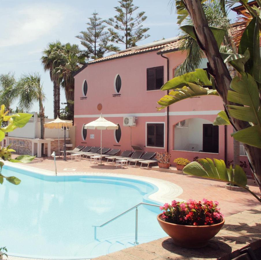 Costa Degli Dei Resort Capo Vaticano Bagian luar foto